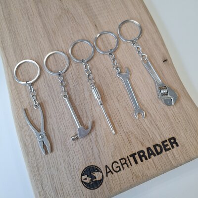 Metalen sleutelhanger - gereedschapsset